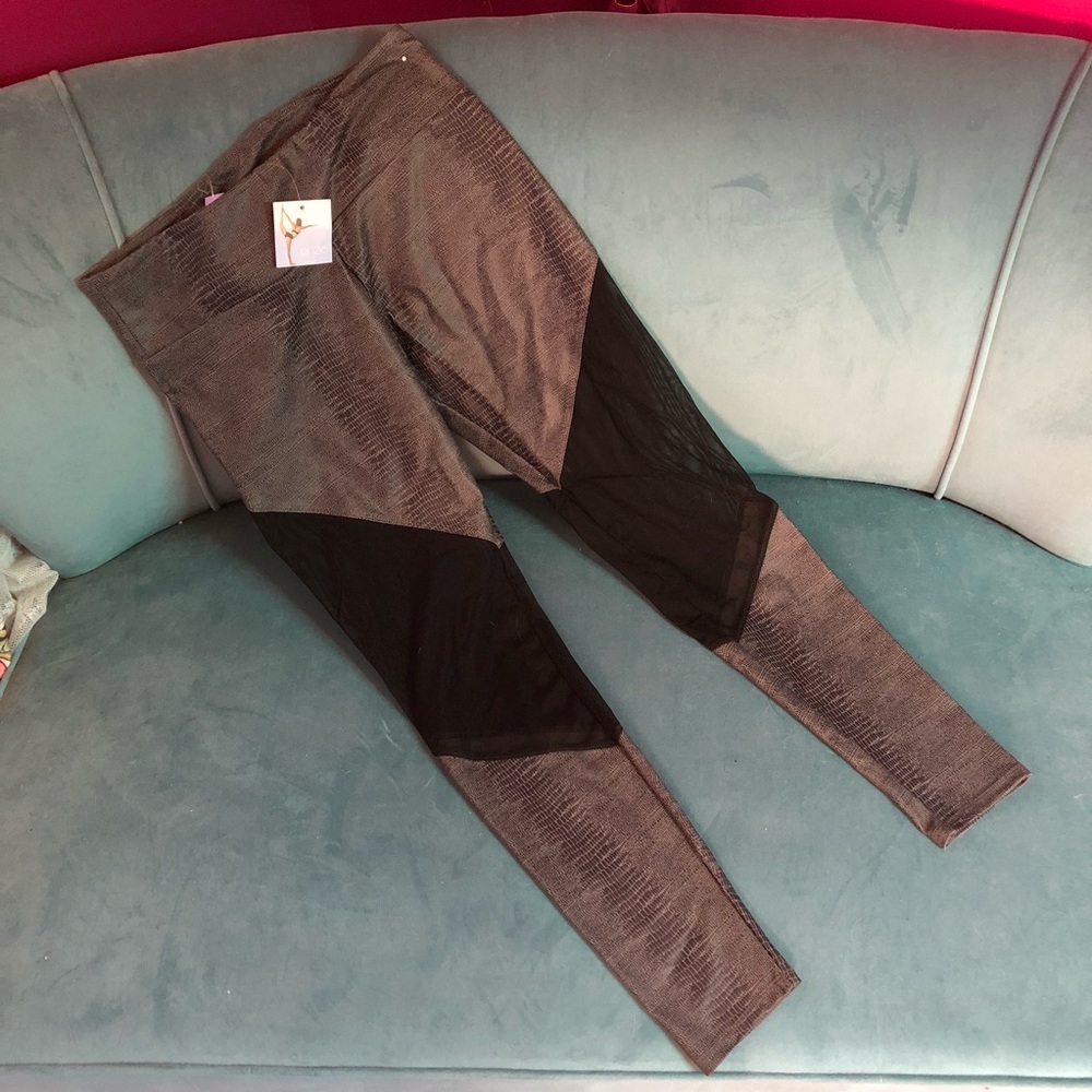 Onzie Leggings